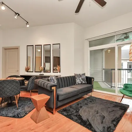 Luxury Designed Bedrooms Med Center By Nrg Stadium